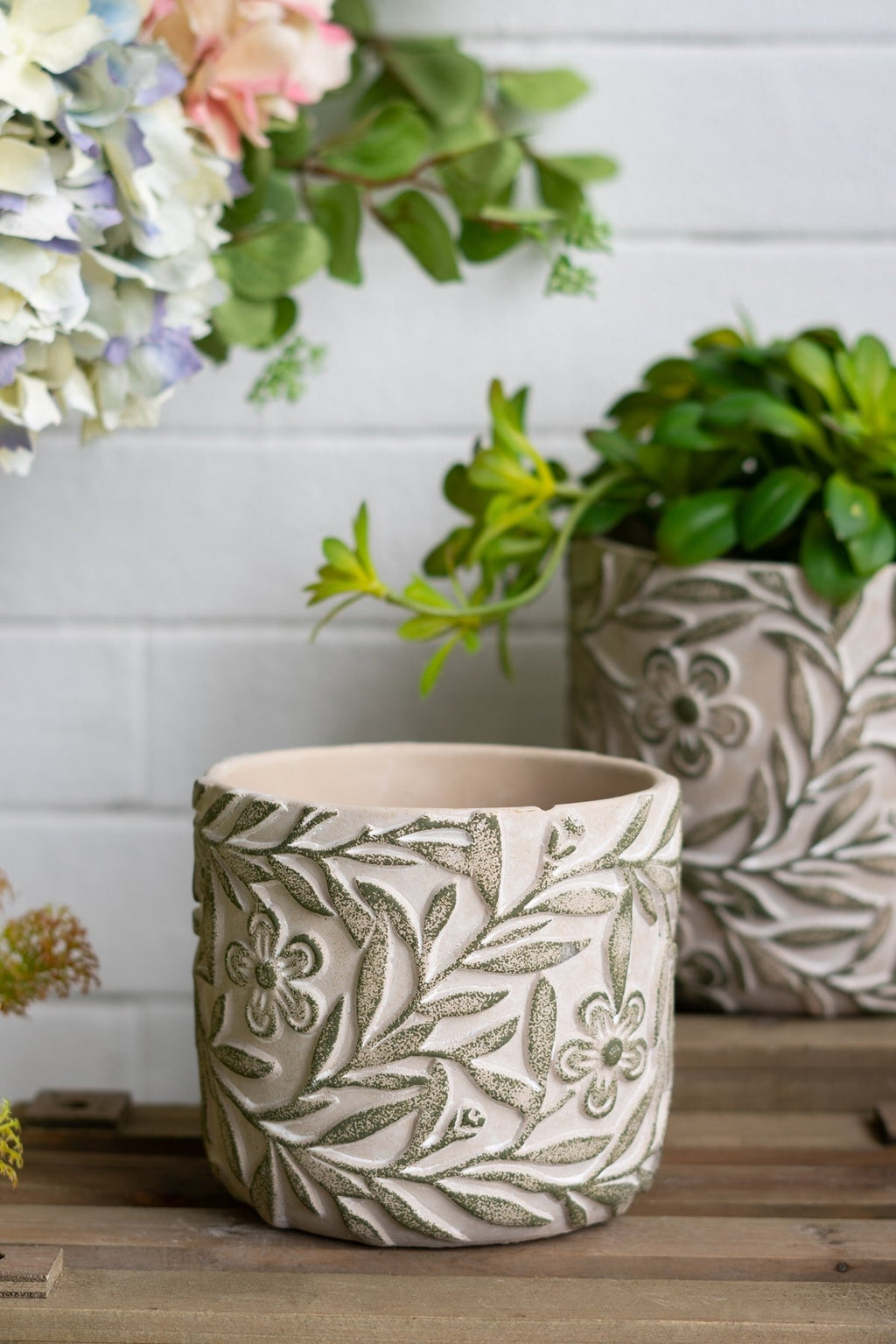 Set of 2 Cement Planters with Floral Motif – 2 Designs