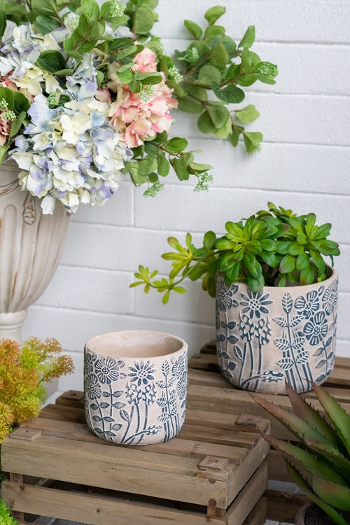 Set of 2 Cement Planters with Floral Motif – 2 Designs