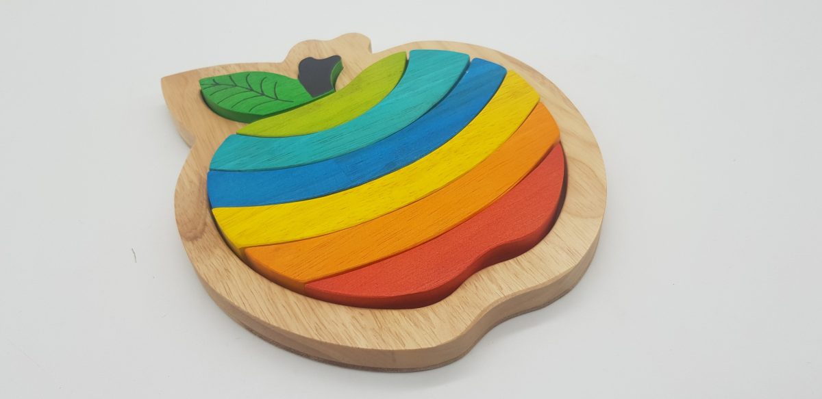 QToys Wooden Apple Puzzle — Rainbow Raised Tray Puzzle for Toddlers